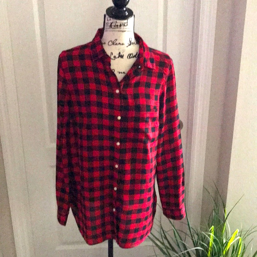 Old Navy top. NWOT